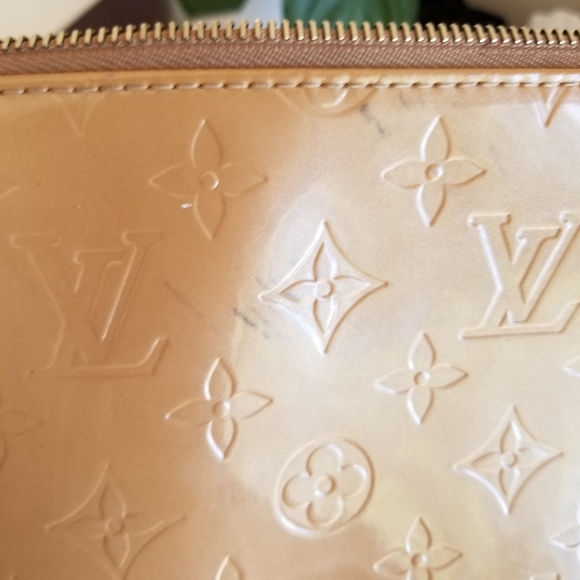 Louis Vuitton  discontinued  Noisette crossbody  bag/ Sale! - Picture 13 of 16